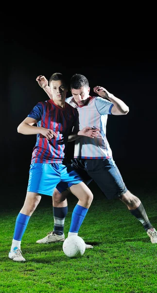 Competencia Acción Correr Saltar Duelo Futbolistas Estadio Fútbol Por Noche — Foto de Stock
