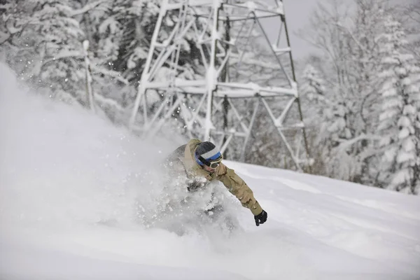 Freestyle Snowboarder Άλμα Και Βόλτα Ελεύθερο Στυλ Ηλιόλουστη Μέρα Του — Φωτογραφία Αρχείου