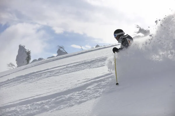 Herren Skifreifahrt Zur Wintersaison Bei Schönem Sonnenschein Und Pulverschnee — Stockfoto