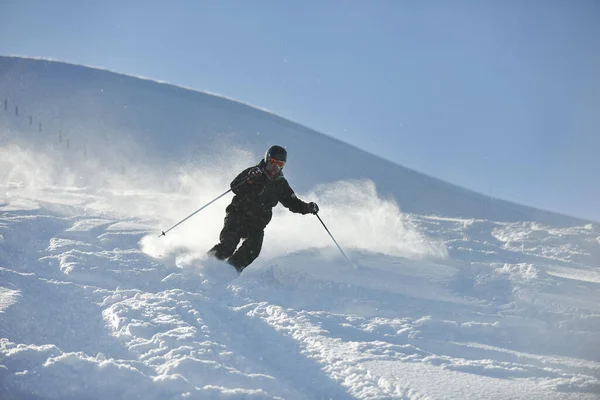 Homme Ski Free Ride Descente Saison Hiver Par Belle Journée — Photo