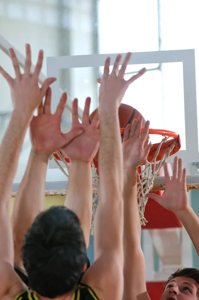 Cencept Konkursowy Ludźmi Którzy Grają Koszykówkę Szkole Siłowni — Zdjęcie stockowe