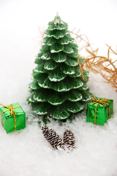 Julljus Snön Med Presentförpackningar — Stockfoto