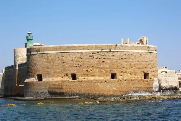 The citadel of qaitbay Vector Art Stock Images Depositphotos