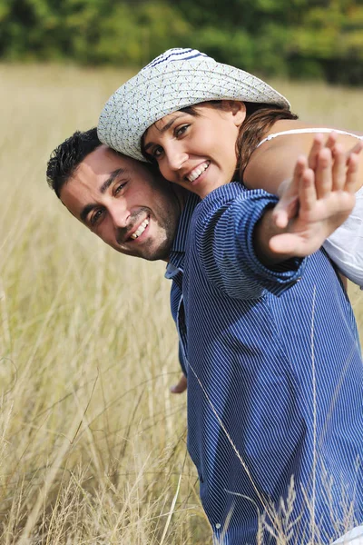 Happy Young Couple Have Romantic Time Outdoor While Smiling Hug — Stock Photo, Image