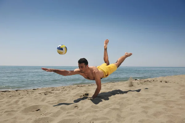 Joueur Volley Ball Plage Masculin Sauter Sur Sable Chaud — Photo