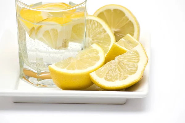 Vaso Agua Dulce Con Limón —  Fotos de Stock