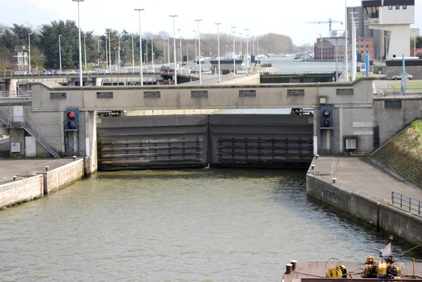 Sluss Albert Kanalen Ligger Wijnegem Nära Antwerpen — Stockfoto