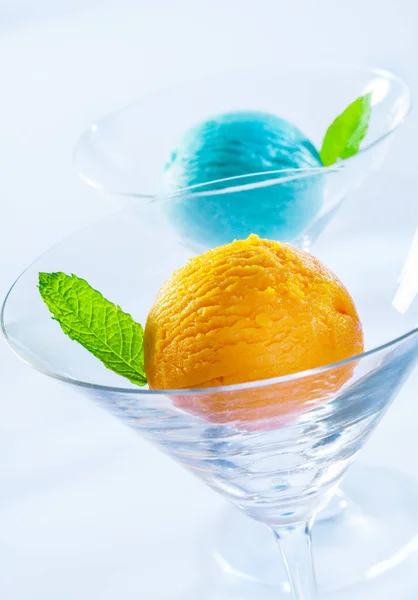 Yellow Blue Ice Cream Balls Decorated Mint Leaves — Stock Photo, Image