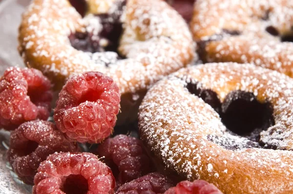 Frambozenkoekjes Met Vers Fruit — Stockfoto