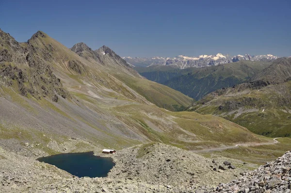 Schwarzmoossee Und Zillertaler Alpen — Stockfoto