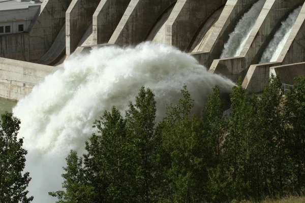 Ghost Hydroelectric Dam Spillway Alberta Canada — Stock Photo, Image