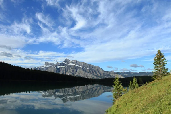 Morning Light Mount Rundle Reflected Two Jack Lake Banff National — Stock Photo, Image