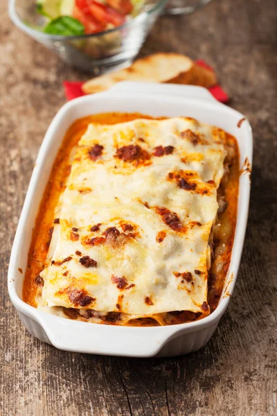Olasz Lasagna Sütőben — Stock Fotó