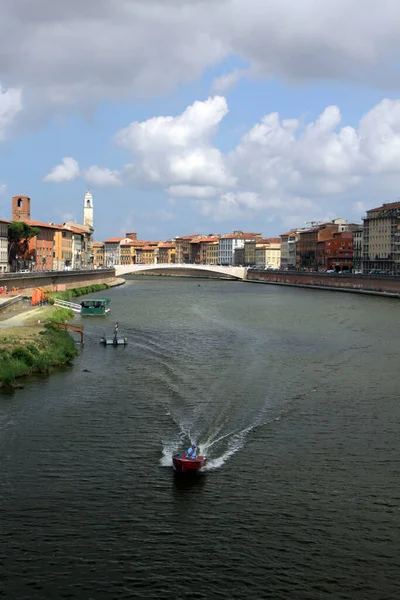 Edifício Sobre Arno Pisa Partir Leste Para Ponte Mezzo Tuscany — Fotografia de Stock