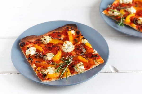 Pizza Vegetariana Com Pimentão Tomate Queijo — Fotografia de Stock