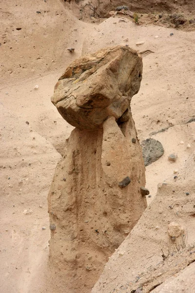 Pedra Pensador Deserto — Fotografia de Stock