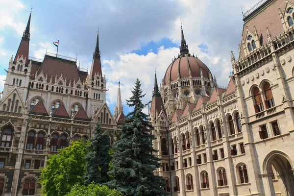 Park View Hungarian Parliament — Stock Photo, Image