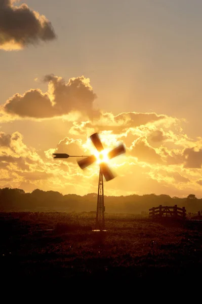 Windrad Rücklicht Der Sonne — Stockfoto