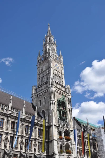 Torre Del Ayuntamiento Munich —  Fotos de Stock