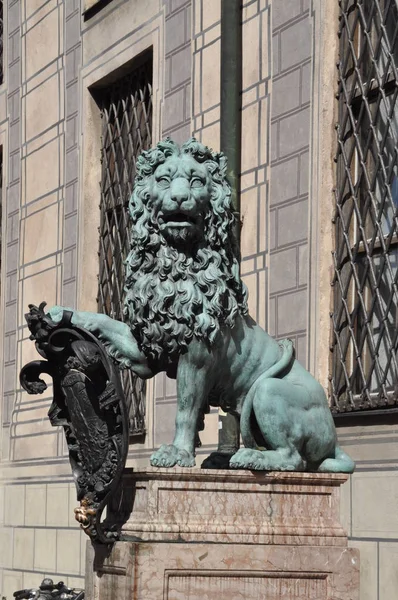 Löwe Der Residenz München — Stockfoto