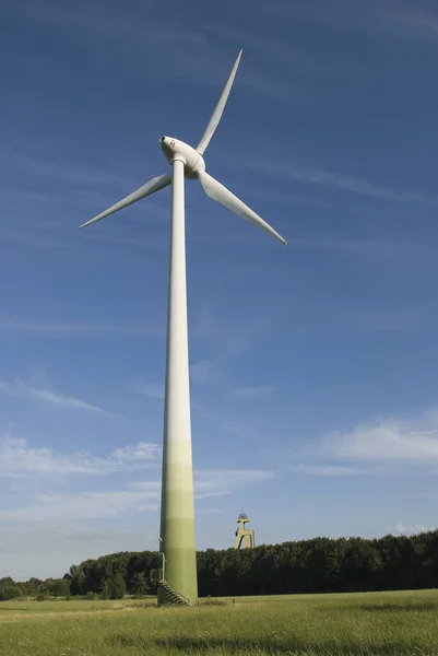 風力発電や代替発電などです — ストック写真