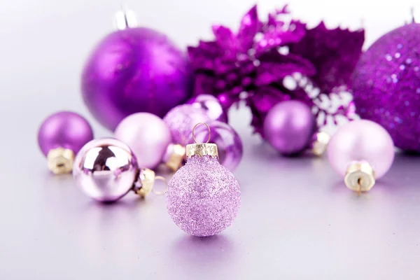 Festive Christmas Decorations Purple Baubles Silver Background Copy Space — Stock Photo, Image