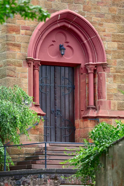 Een Kerkdeur Saarburg Rheinland Pfalz Duitsland — Stockfoto