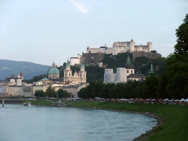 Akşam Saatlerinde Avusturya Salzburg Salzach Nehri — Stok fotoğraf