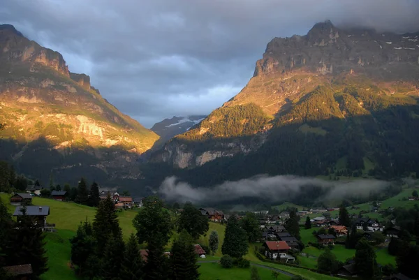 Alpenglow Grindelwald —  Fotos de Stock