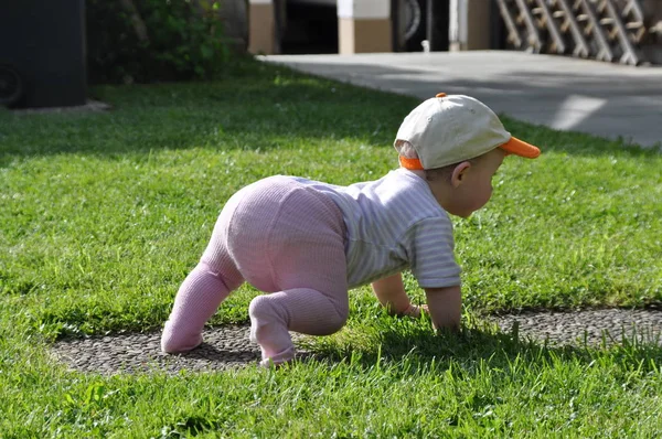 Potret Tertutup Bayi Lucu — Stok Foto