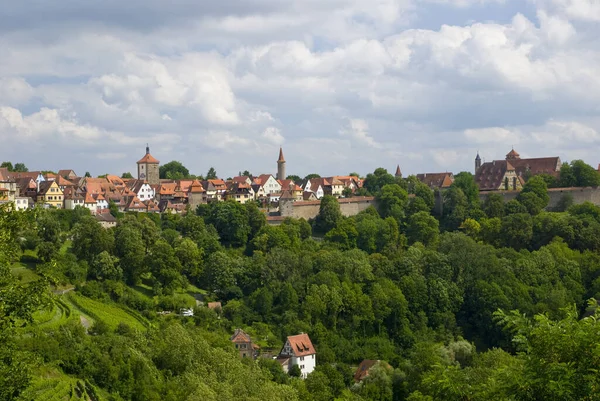 城市全景从城堡花园 罗森堡 — 图库照片