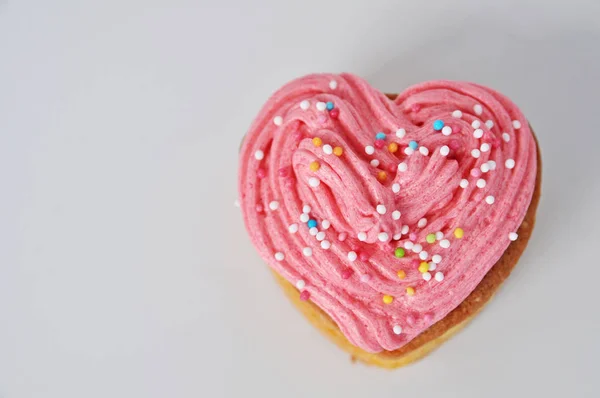 heart shape muffin, food concept