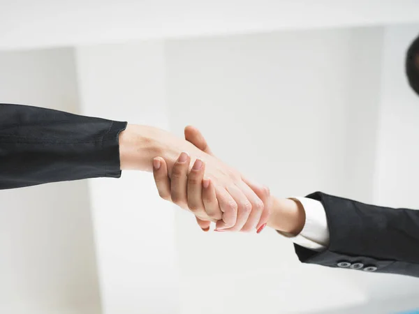 Office Handdruk Handshaking Lage Hoek Terug Naar Boven — Stockfoto