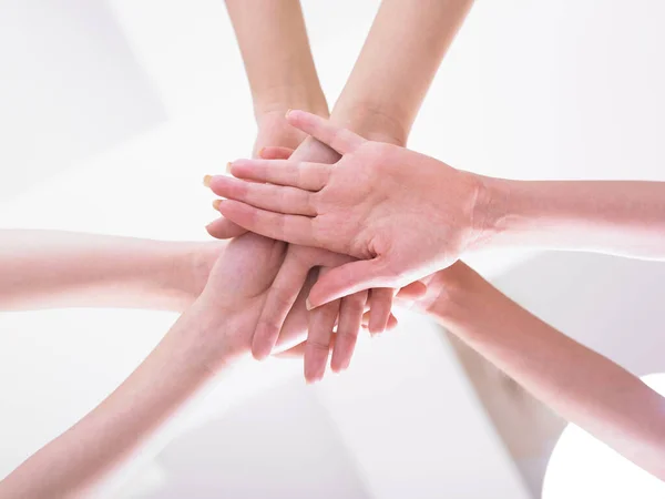 Equipe Negócios Juntar Mãos Sobre Fundo Branco — Fotografia de Stock