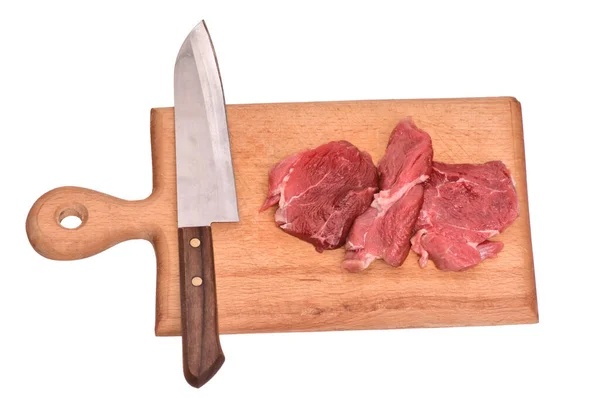 Κομμάτια Του Κρέατος Στον Πίνακα Μαχαίρι Στην Κουζίνα — Φωτογραφία Αρχείου
