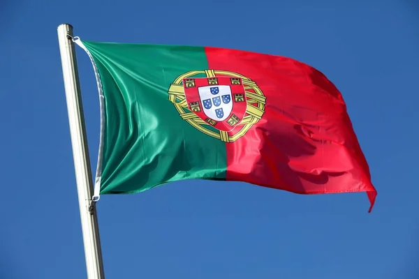 Bandeira Portugheze Acenando Vento — Fotografia de Stock