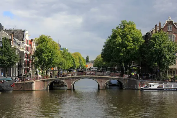 Γέφυρα Πάνω Από Τάφρους Amsterdam — Φωτογραφία Αρχείου