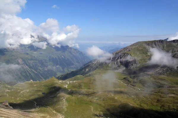 Por Encima Las Nubes Magnífico Paisaje Montaña —  Fotos de Stock