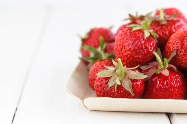 Wooden Bowl Strawberries Text Space — Stock Photo, Image