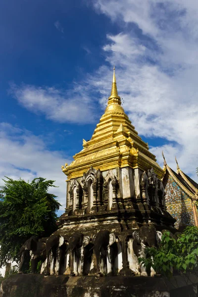 タイのチェンマイにある仏塔 チェディ — ストック写真