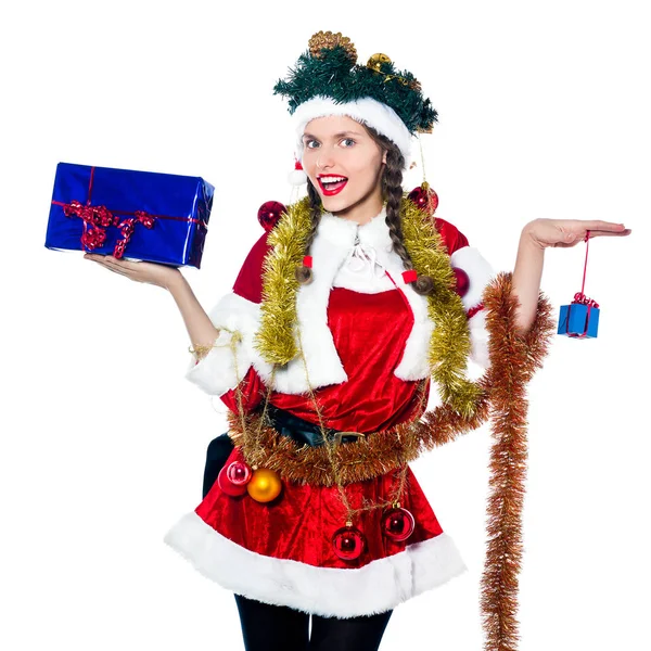 Eine Als Weihnachtsmann Verkleidete Frau Mit Geschenken Als Weihnachtsbaum Auf — Stockfoto