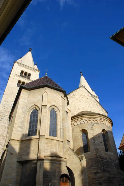 Prag Daki Gotik Kilise Geniş Açı — Stok fotoğraf