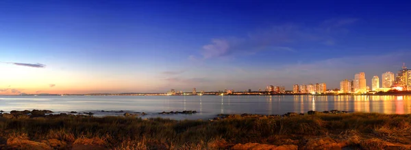 Panoramautsikt Över Gyllene Solnedgången Punta Del Este Seashore City Uruguay — Stockfoto