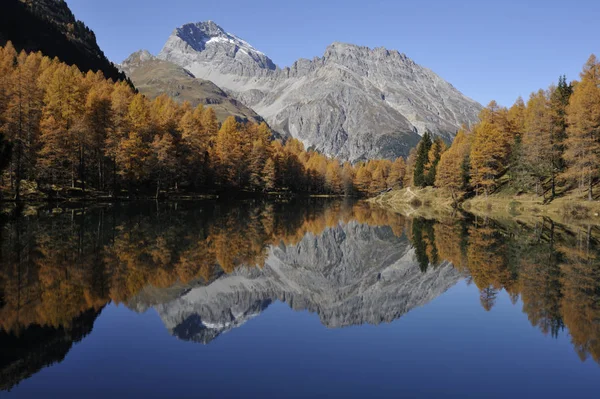 Lai Palpuogna Spiegelbild — Stockfoto