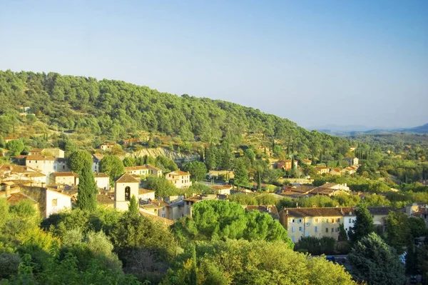 Vista Sobre Pequena Cidade Francesa Sul Cotignac — Fotografia de Stock