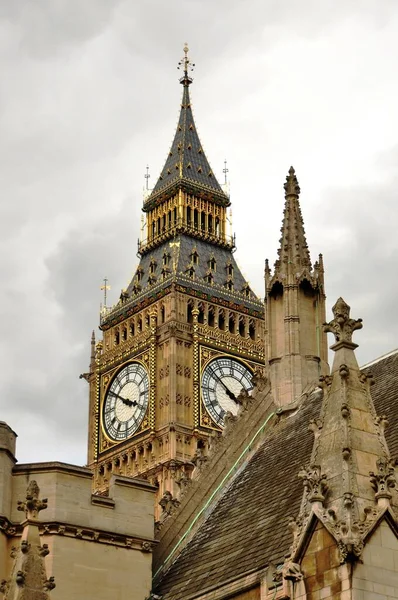大本钟是世界上最大的钟之一 — 图库照片