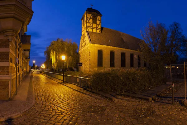 Сатирична Церква Пренцлау Вечір — стокове фото