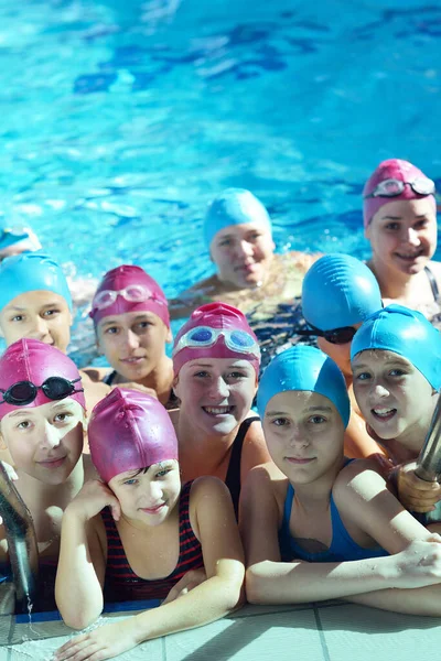 Happy Children Kids Group Swimming Pool Class Learning Swim — Stock Photo, Image