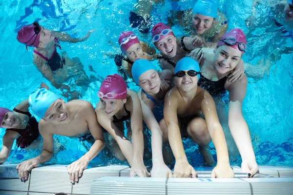 Crianças Felizes Grupo Crianças Aula Piscina Aprender Nadar — Fotografia de Stock