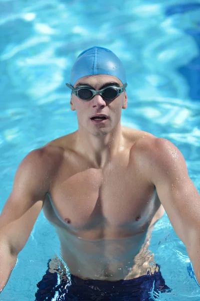 Feliz Nadador Muscular Con Gafas Gorra Piscina Representan Salud Concepto —  Fotos de Stock